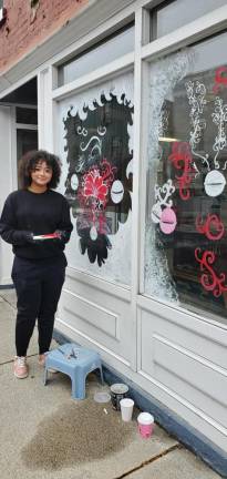 Chester students paint the town for the holidays