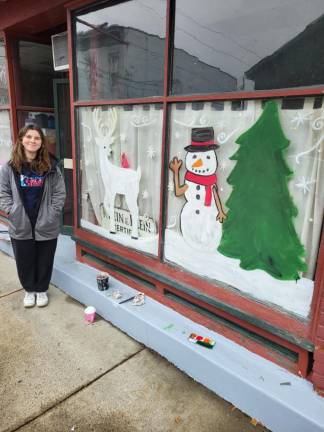 Chester students paint the town for the holidays