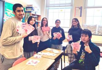 L-R: Thehan Lekamalage, Mia Rucker, Sophia Ibold, Lucy Davila, Anna Shapiro, and Lukis Oum.