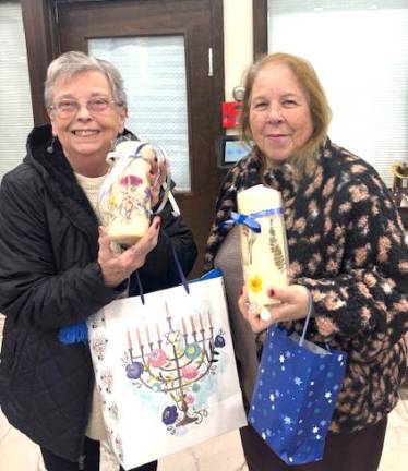 Chabad Goshen holds women’s Chanukah event