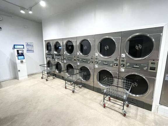 New Street Laundry opens in Goshen