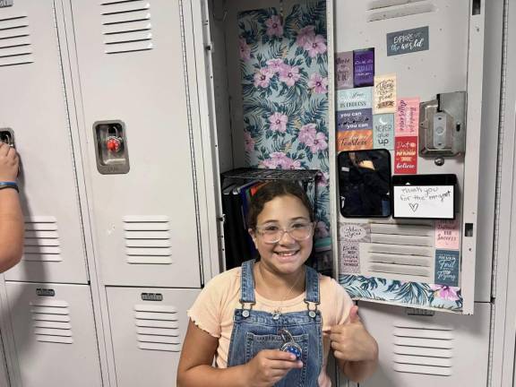 Chester’s new sixth graders get to know their school... and lockers!