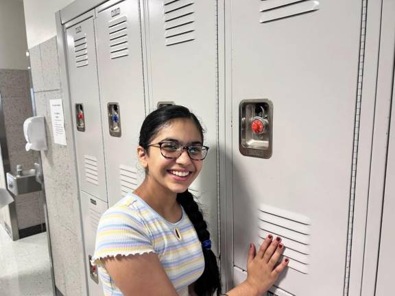 Chester’s new sixth graders get to know their school... and lockers!