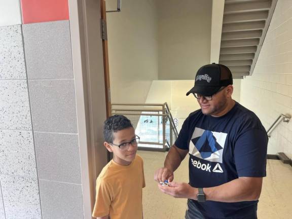 Chester’s new sixth graders get to know their school... and lockers!