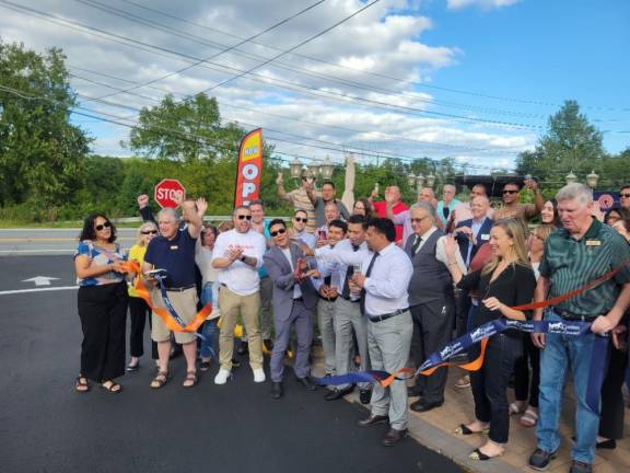 Pasta Della Nonna owner Gilberto Gonzalez with his team, Senator James Skoufis, and representatives from the Orange County Chamber of Commerce and Goshen Chamber of Commerce.