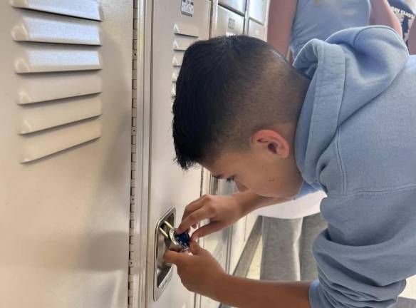 Chester’s new sixth graders get to know their school... and lockers!